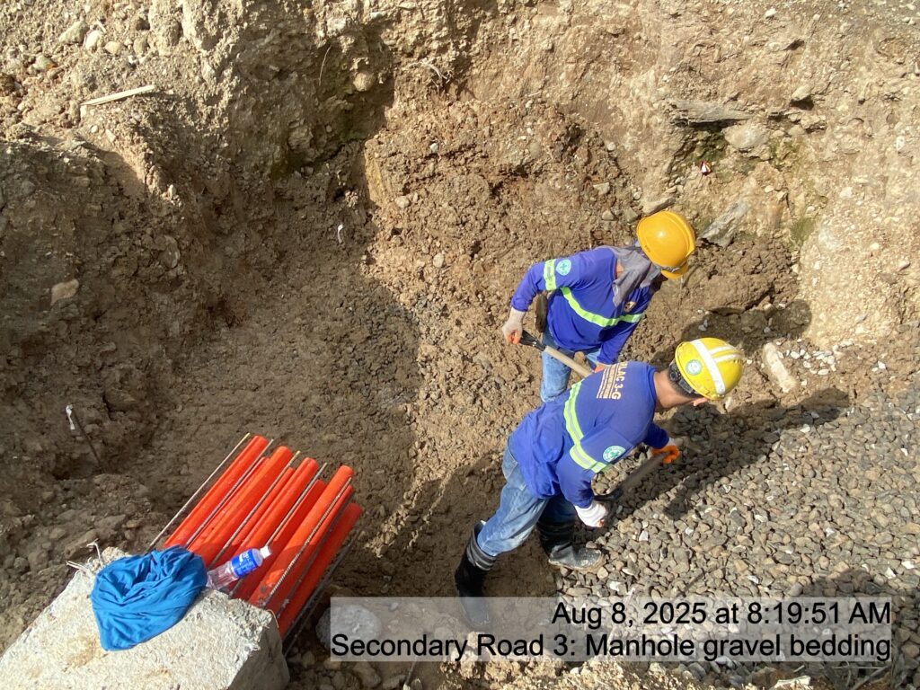 secondary road 3: manhole gravel bedding