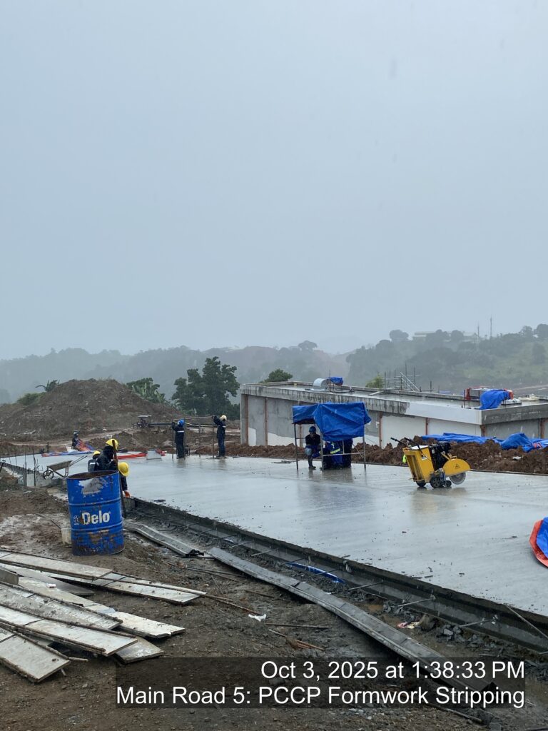 PCCP (Portland Cement Concrete Pavement) main road 5: pccp formwork stripping