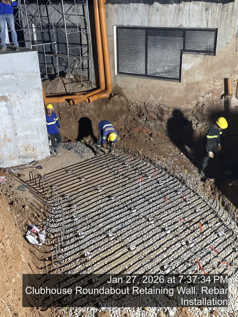 clubhouse roundabout retaining wall: rebar installation